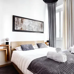 https://c-studio-design-bilo-suite.italymilanhotels.net